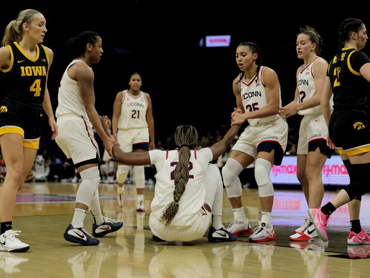 Unmetered UConn vs Iowa - Women's Championship Classic - 12.20.25 Photography